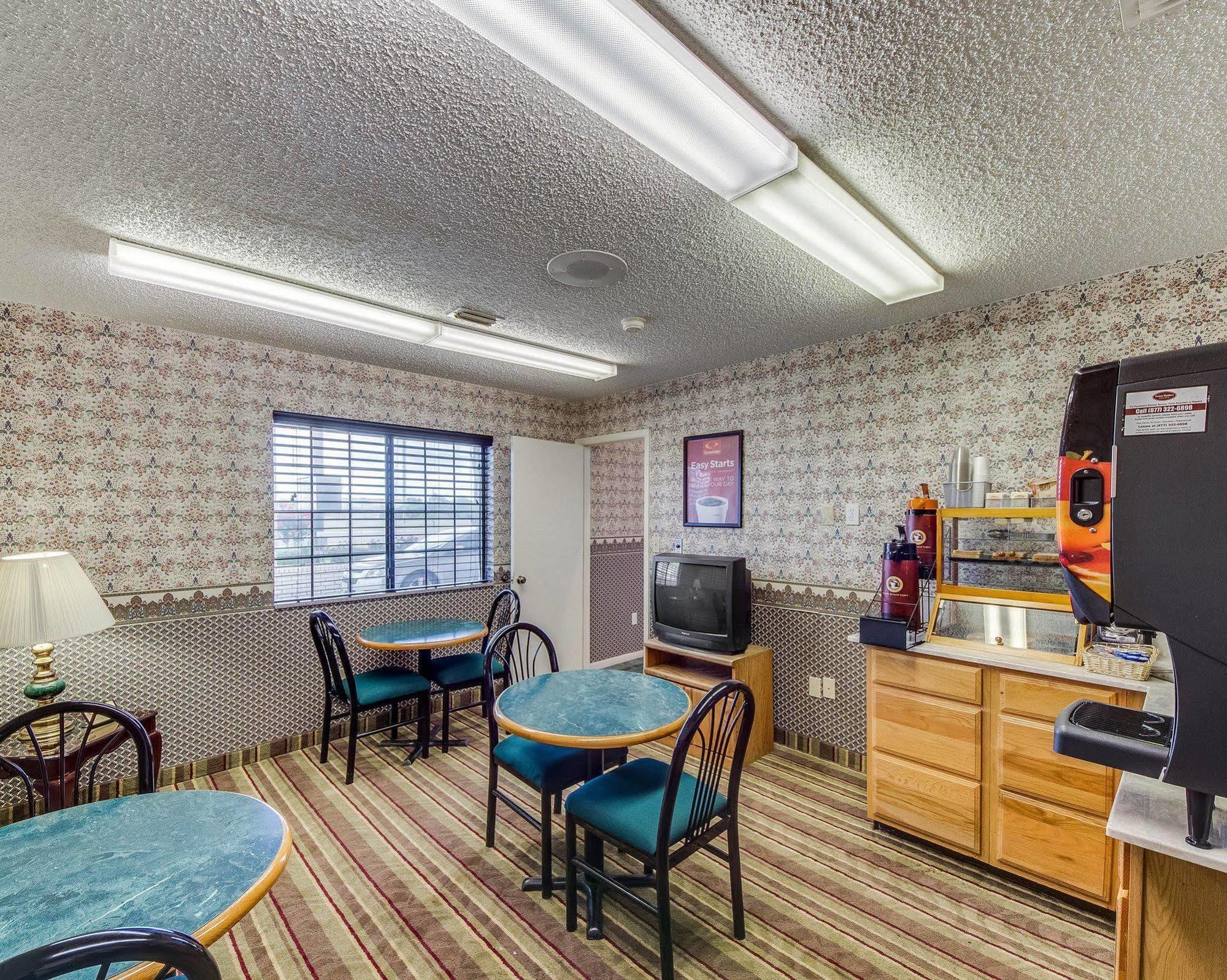 Econo Lodge Falfurrias Hwy 281 Екстер'єр фото
