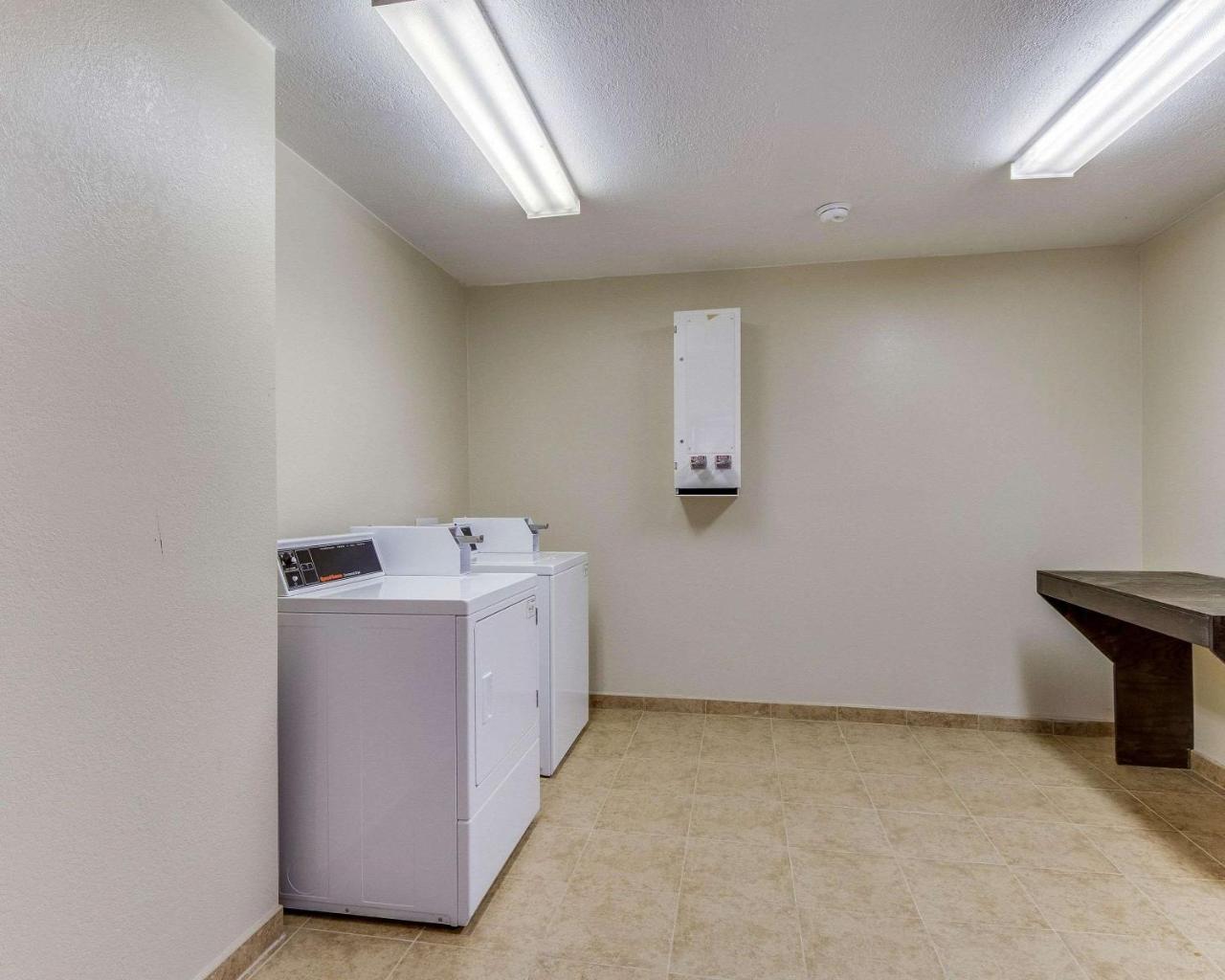 Econo Lodge Falfurrias Hwy 281 Екстер'єр фото